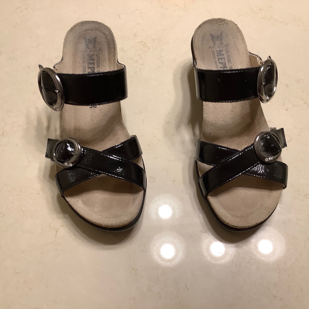 Mephisto Black Patent Leather Sandals Size 38 (8)